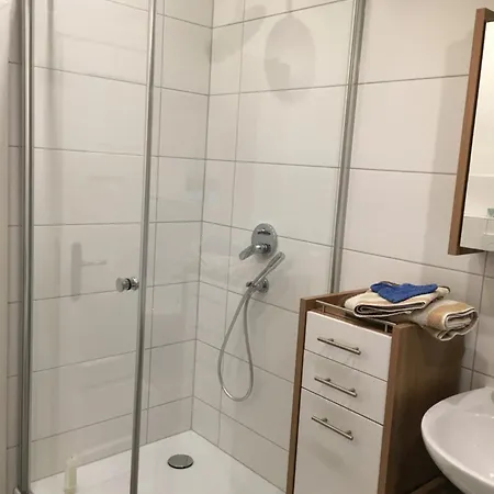 Apartamento Fluss&gleis Im Historischen Bahnhofsgebaeude In An Der Lahn Balduinstein