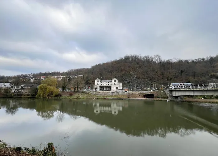 Fluss&gleis Im Historischen Bahnhofsgebaeude In An Der Lahn Apartament *