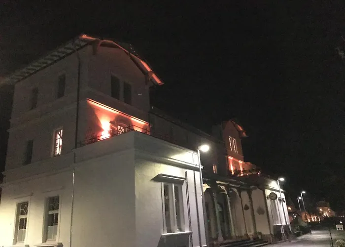Fluss&gleis Im Historischen Bahnhofsgebaeude In An Der Lahn Apartament Balduinstein