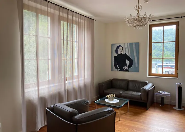 Fluss&gleis Im Historischen Bahnhofsgebaeude In An Der Lahn