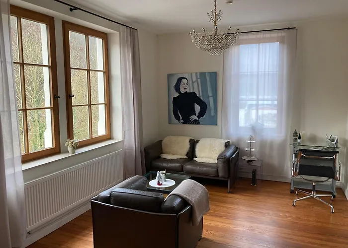 Apartament Fluss&gleis Im Historischen Bahnhofsgebaeude In An Der Lahn *